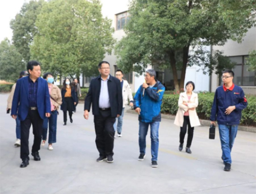 省发改委调研组莅临金年会网页版页面登录-金年会（中国）
工厂调研